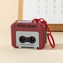 ميدالية على شكل كاسيت للمفاتيح