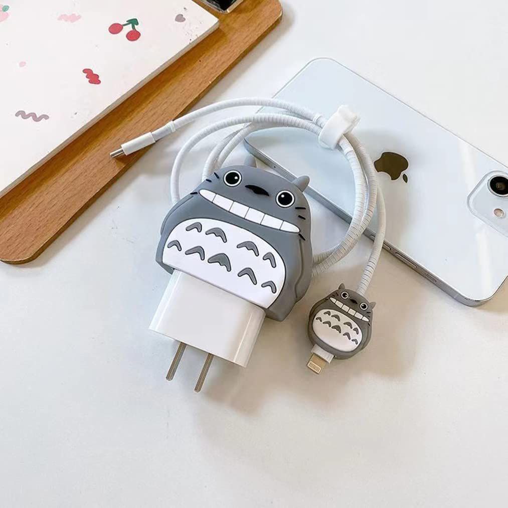 طقم ميدالية تعليق للموبايل + كفر لحماية الاشحن بأشكال كرتونية مجسمة