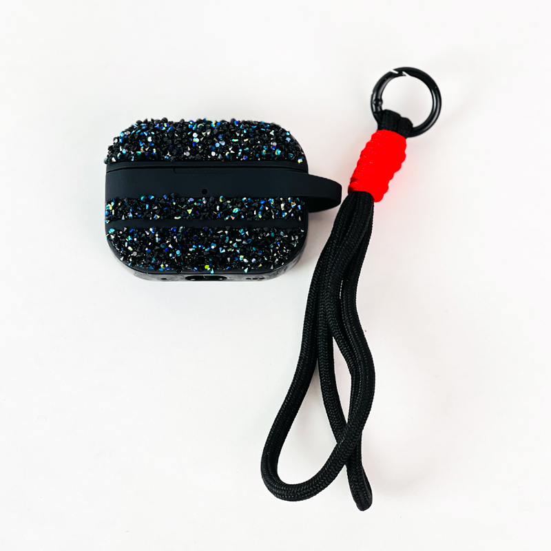 كفر لحفظ الايربودز بتصميم مميز مع حبل للتعليق