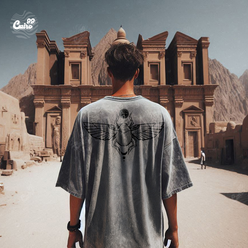 Winged Scarab Pharaonic تيشيرت اوفر سايز قطن باللون الرمادي للرجال