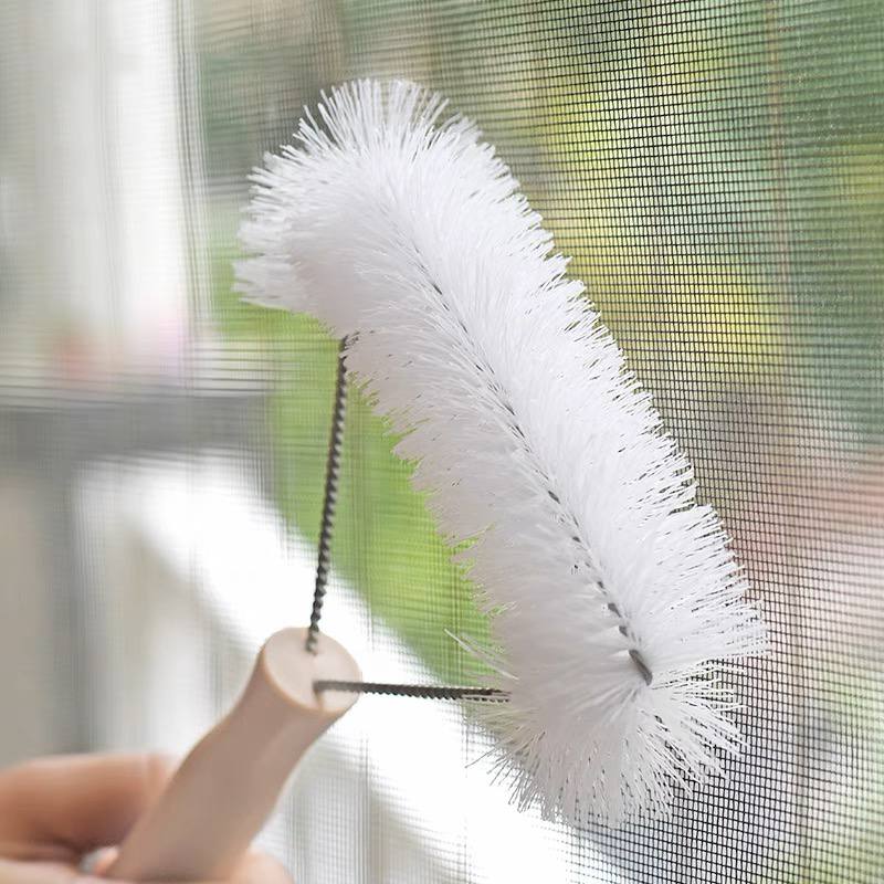 فرشة تنظيف الشيش وسلك الشبابيك والاركان والزوايا من التراب بيد بلاستيك