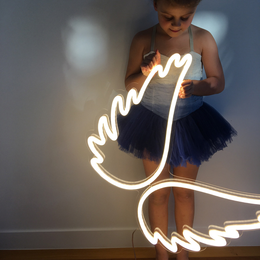 Neon wings 80*80