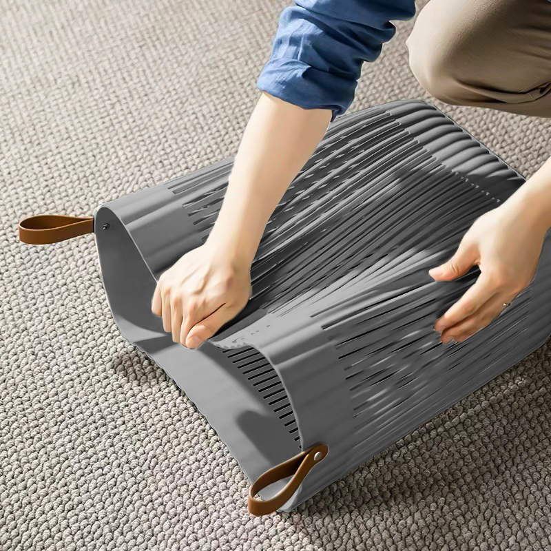 باسكت غسيل من البلاستيك المرن  لحمل وتنظيم الملابس بيد من الجانبين
