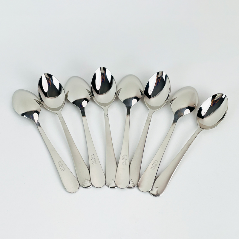 طقم معالق صغير استانليس ستيل 12 قطعة باللون الفضي