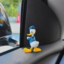 إكسسوار بتصميم بطوط لتزين تابلوه السيارة