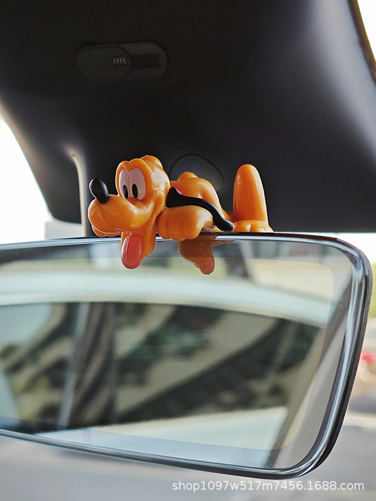 إكسسوار بتصميم بلوتو لتزين تابلوه السيارة