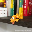 إكسسوار بتصميم بلوتو لتزين تابلوه السيارة