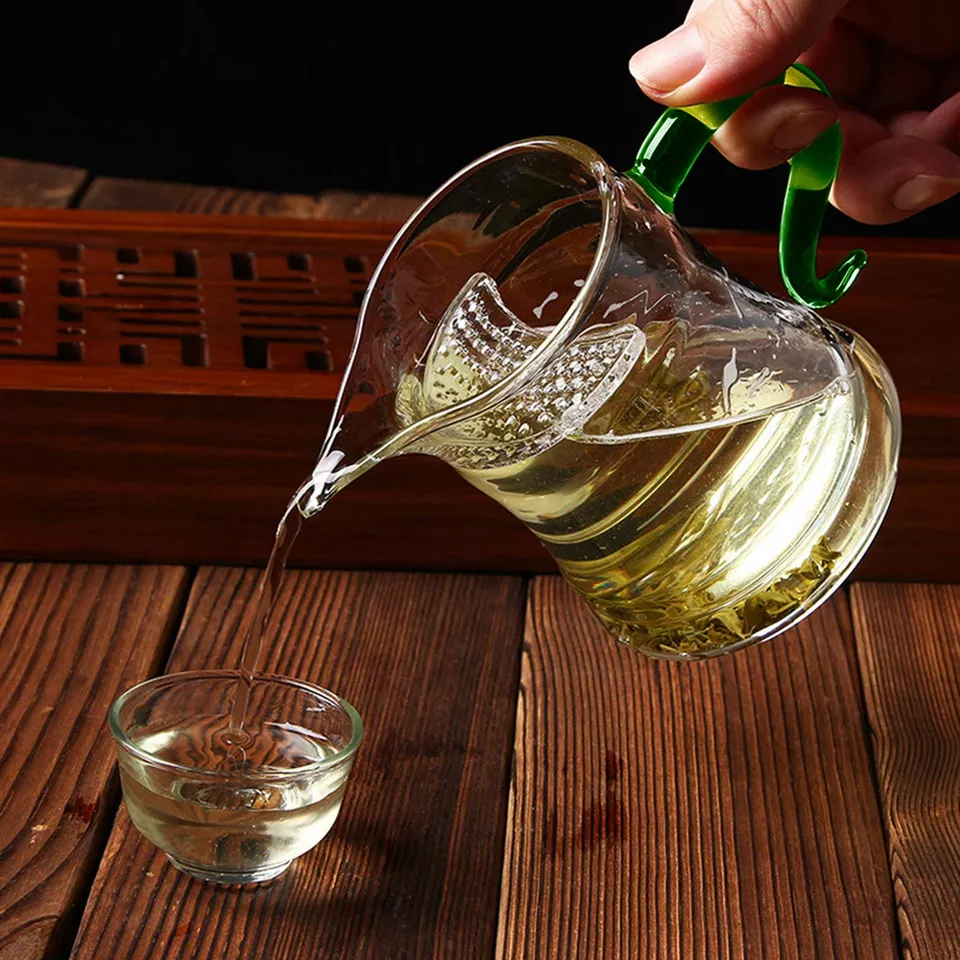 براد ميني زجاج بايركس بمصفاه للاعشاب والشاي بيد لسهولة الحمل 325 ملي