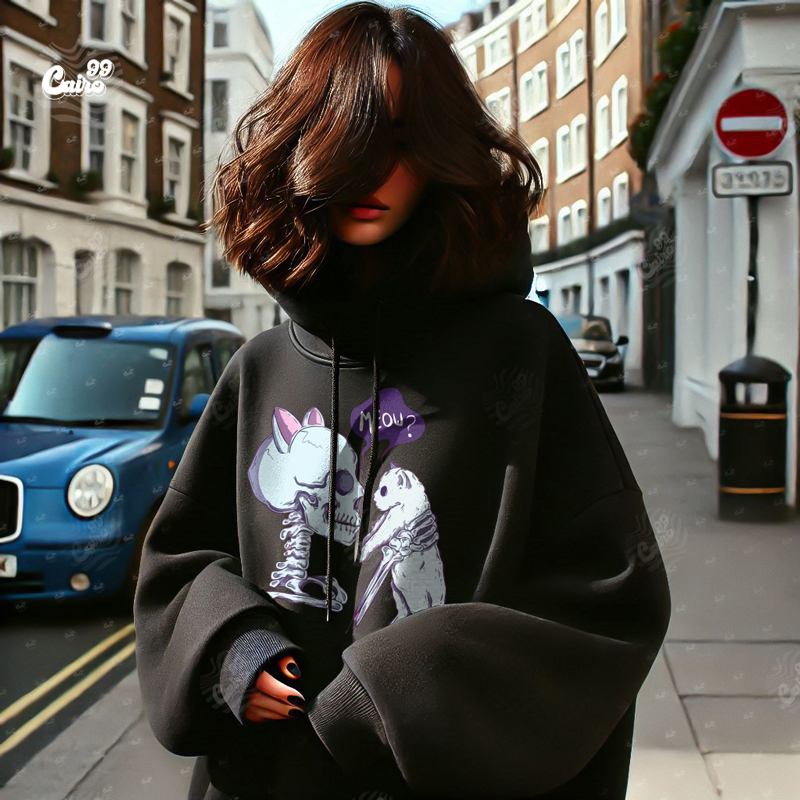 Skelton Romance هودي اوفر سايز قطن للنساء باللون الأسود