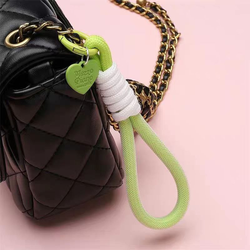 ميدالية مضفرة بمشبك لتعليق مفاتيح السيارات والمنزل والشنط