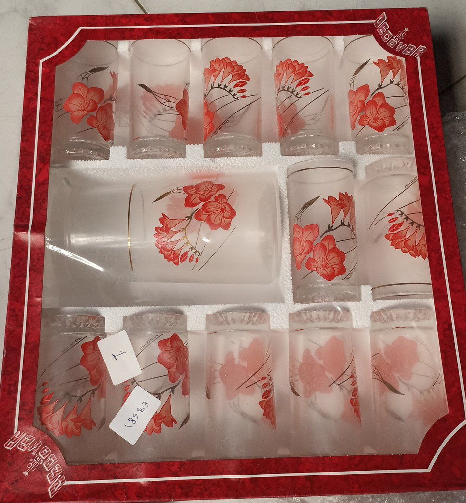 طقم كوبايات زجاج 12 قطعة + شفشق بيد لشرب وتقديم المشروبات والعصائر