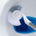 فرشة تنظيف تواليت واركان الحوائط بيد معدن طويلة لسهولة التحكم بمقبض بلاستيك مريح