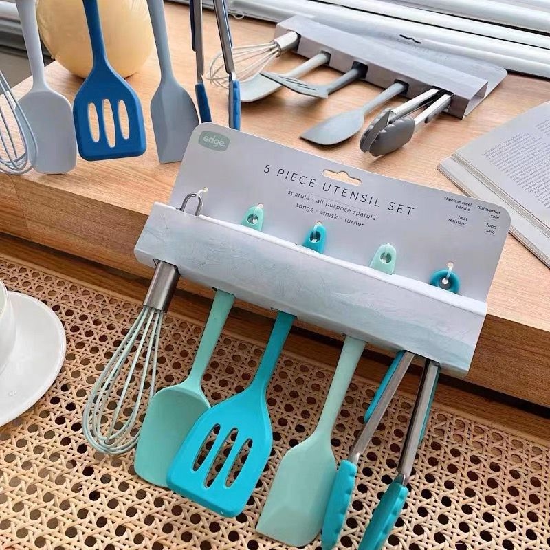 طقم توزيع طعام ميني سيليكون 5 قطع بفتحات لسهولة التعليق