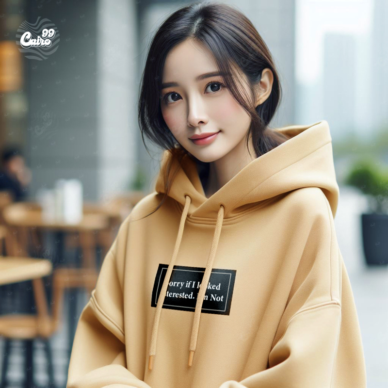 Sorry If I Locked Interested I'm Not هودي اوفر سايز قطن باللون البيج  