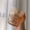 طقم كوبايات 6 قطع زجاج كريستال منقرش باللون العسلي لشرب وتقديم المشروبات الباردة والساخنة للضيوف بشكل شيك