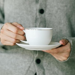 [HH00018994] طقم شاي بورسلين 12 قطعة 6 مجات مع 6 اطباق