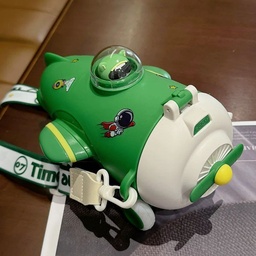 زمزمية بشاليموه بتصميم طائرة مجسمة مع حزام كروس للمدرسة والنادي 550 مللي