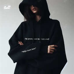 I'm Pretty Cool But I Cry Alot ! هودي اوفر سايز قطن باللون الأسود